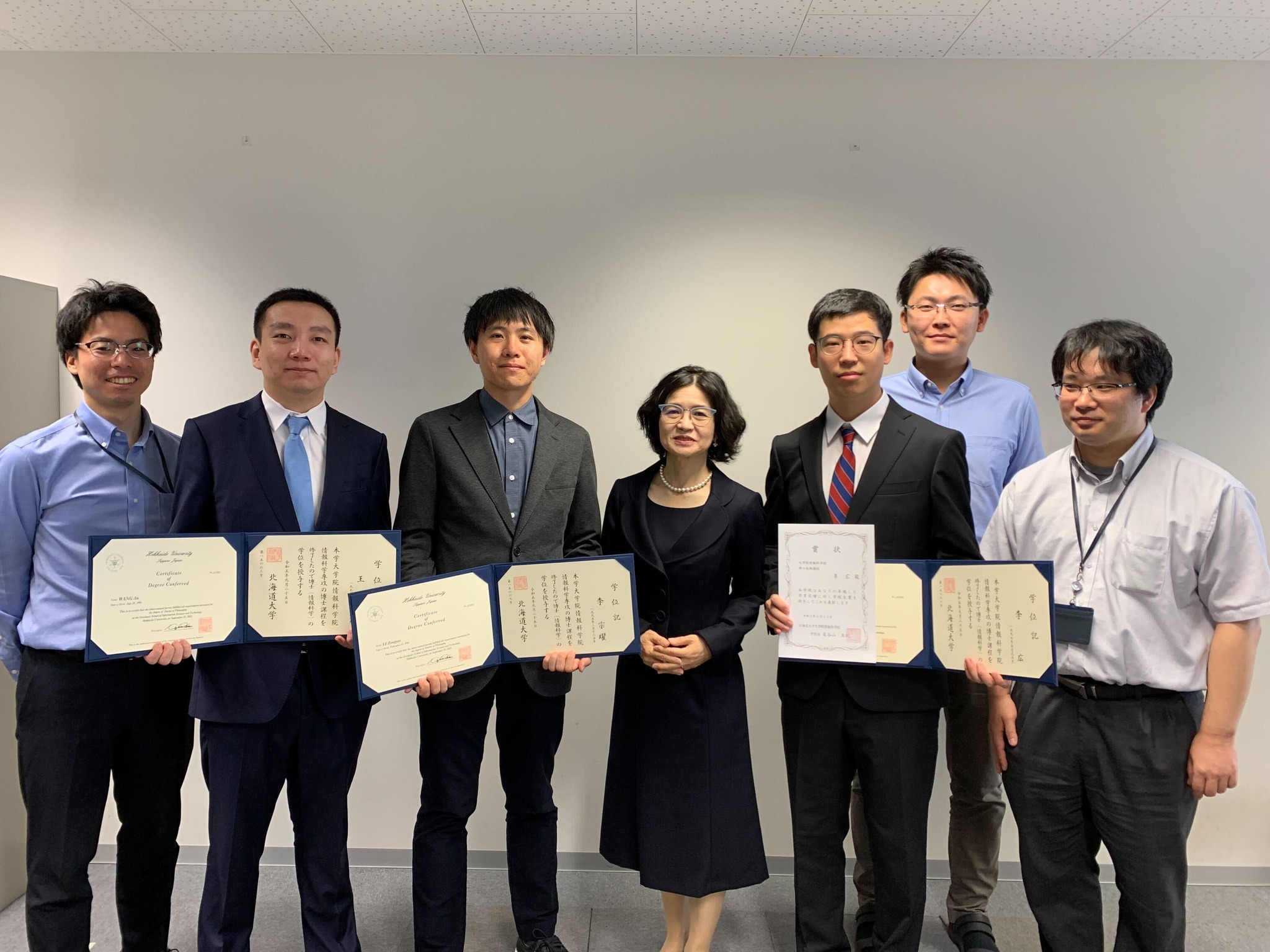 研究室の学生に博士号の学位を授与されました! – 北海道大学 大学院情報科学研究院 メディアダイナミクス研究室